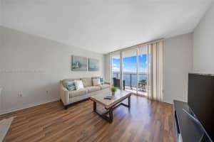 1155 Brickell Bay Dr APT 2207, Miami, FL 33131, Sold 07/03/24