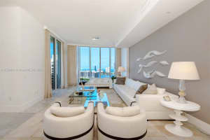 4100 Island Blvd PH 3, Aventura, FL 33160, Sold 11/08/24
