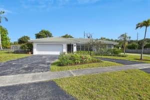 10265 Dorchester Dr, Boca Raton, FL 33428, Sold 07/24/24