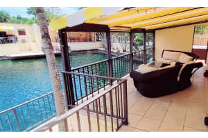 Crown Gate Dr, Miami Lakes, FL 33014, Sold 06/03/24