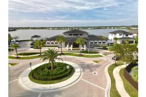 15802 NW 91st Ct, Miami Lakes, FL 33018, Sold 05/13/24