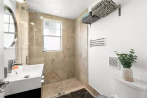 752 Meridian Ave APT 19, Miami Beach, FL 33139, Sold 09/30/24