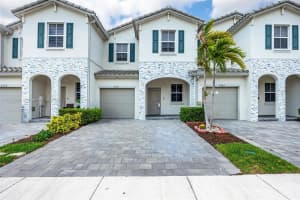 2681 SE 12th St #1, Homestead, FL 33035, Sold 06/17/24