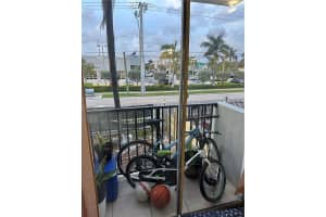 16450 NW 2nd Ave APT 212, Miami, FL 33169, Sold 05/17/24