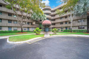 901 Colony Point Cir APT 312, Pembroke Pines, FL 33026, Sold 07/02/24