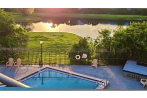9682 Fontainebleau Blvd APT 304, Miami, FL 33172, Sold 09/20/24