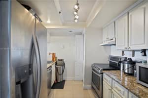 7601 E Treasure Dr APT 1714, North Bay Village, FL 33141, Sold 05/10/24
