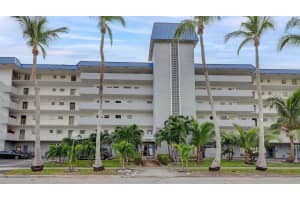 3770 NE 171 St APT 201, North Miami Beach, FL 33160, Sold 08/02/24
