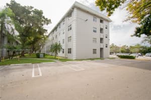 17255 SW 95th Ave APT 457, Palmetto Bay, FL 33157, Sold 09/12/24