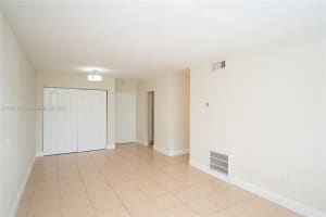 17255 SW 95th Ave APT 457, Palmetto Bay, FL 33157, Sold 09/12/24