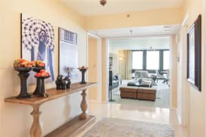 5380 N Ocean Dr 5j, Riviera Beach