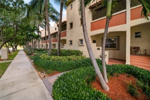 3237 NE 5th Ct, Pompano Beach, FL 33062, Sold 05/28/24