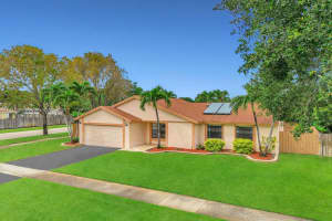 11771 SW 52nd St, Cooper City, FL 33330, Sold 05/15/24