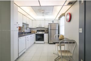 321 SE 3rd St APT 407, Dania Beach, FL 33004, Sold 04/16/25