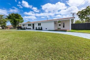 9000 SW 18th Terrace, Miami, FL 33165, Sold 11/01/24