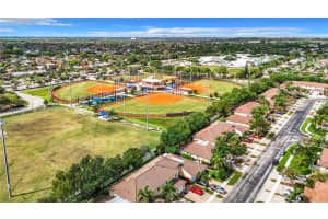8952 NW 53rd St, Sunrise, FL 33351, Sold 05/08/24