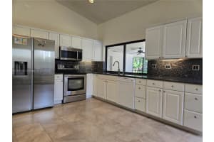 9461 NW 16th St, Plantation, FL 33322, Sold 10/15/24