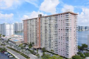 251 174th St APT 2010, Sunny Isles Beach, FL 33160, Sold 08/30/24