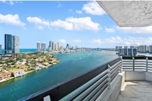 19101 Mystic Pointe Dr APT 2512, Aventura, FL 33180, Sold 06/19/24