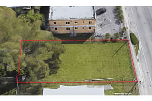 2947 NW 46th St, Miami, FL 33142, Sold 11/01/24