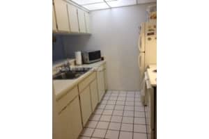 8160 Geneva Ct 206, Doral