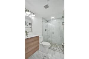 622 Commodore Dr, Plantation, FL 33325, Sold 05/16/24