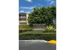 7787 SW 86th St e 212, Miami, FL 33143, Sold 04/26/24