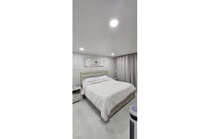 8201 NW 8th St # 1-209, Miami, FL 33126, Sold 05/15/24