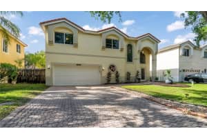 11272 Roundelay Rd, Hollywood, FL 33026, Sold 05/22/24