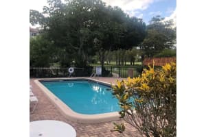 6201 N Falls Cir Dr 304, Lauderhill