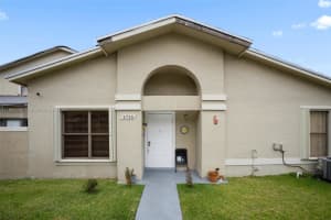 6720 SW 152nd Pl # 20-29, Miami, FL 33193, Sold 10/18/24