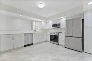271 S Hollybrook Dr APT 307, Pembroke Pines, FL 33025, Sold 09/16/24