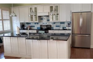 695 SE 29th Dr, Homestead, FL 33033, Sold 10/08/24