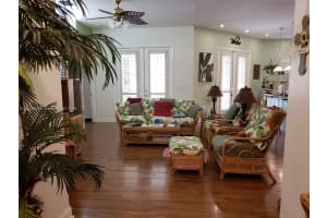 695 SE 29th Dr, Homestead, FL 33033, Sold 10/08/24