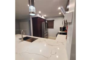 13701 Kendale Lakes Cir b 406, Miami, FL 33183, Sold 09/10/24