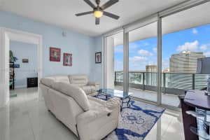 200 Biscayne Blvd Way APT 4810, Miami, FL 33131, Sold 08/01/24