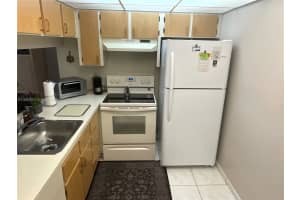 6385 W 27th Ave Apt 23-3, Hialeah, FL 33016, Sold 07/08/24