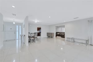 625 SW 44th Ave, Plantation, FL 33317, Sold 07/08/24