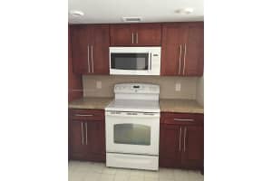 315 NW 109th Ave APT 209, Miami, FL 33172, Sold 09/17/24