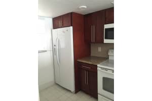 315 NW 109th Ave APT 209, Miami, FL 33172, Sold 09/17/24