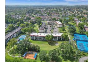 271 S Hollybrook Dr APT 202, Pembroke Pines, FL 33025, Sold 07/29/24