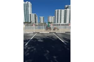 800 Parkview Dr APT 519, Hallandale Beach, FL 33009, Sold 05/10/24