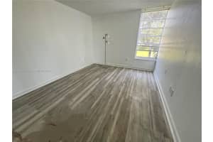 310 Fontainebleau Blvd APT 104, Miami, FL 33172, Sold 05/24/24