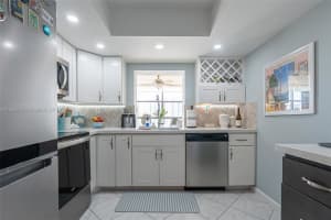 600 Parkview Dr APT 702, Hallandale Beach, FL 33009, Sold 06/18/24