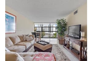 600 Parkview Dr APT 702, Hallandale Beach, FL 33009, Sold 06/18/24