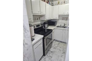 1800 NW 24th Ave APT 517, Miami, FL 33125, Sold 10/11/24