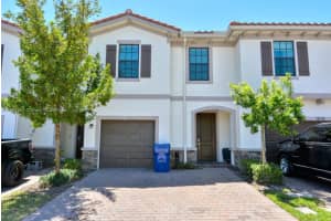 1009 Kapok Ln, Riviera Beach, FL 33410, Sold 05/30/24