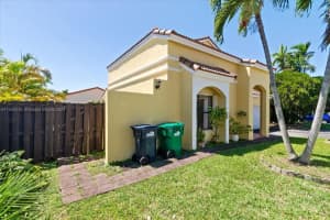 551 SW 88th Pl W, Miami, FL 33174, Sold 05/23/24