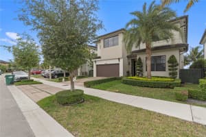 15722 NW 88th Ave, Miami Lakes, FL 33018, Sold 07/11/24