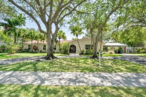 16715 SW 80th Ave, Palmetto Bay, FL 33157, Sold 09/20/24
